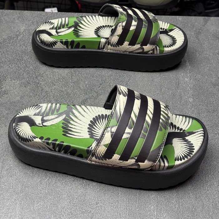 Тапочки шльопанці босоніжки адідас Adidas adilette  JI4754 /39 р