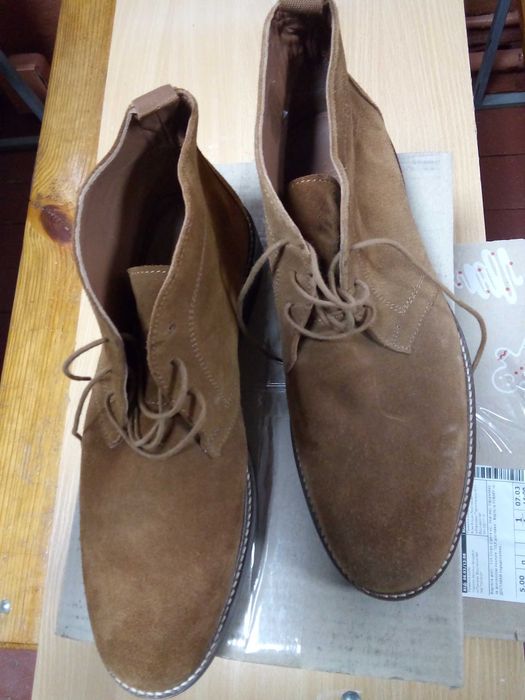 ЧОЛОВІЧІ замшеві черевики.