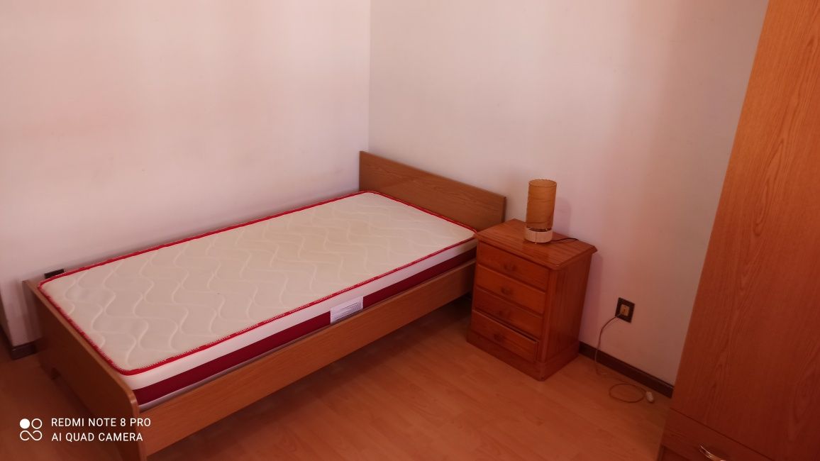 Quarto para rapariga estudante perto da Universidade de Aveiro