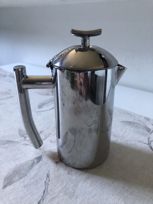 Jarra de café   e chaleira  em aço inox antiguidade