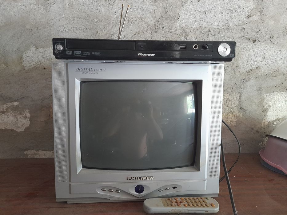 Продам телевизор