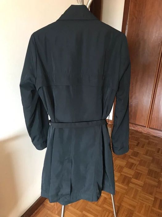 Trench coat C&A azul marinho