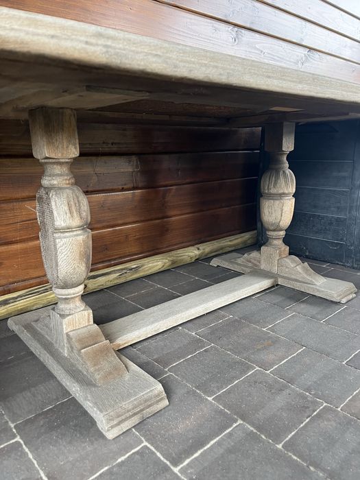 Dębowa ława z płytkami holenderska