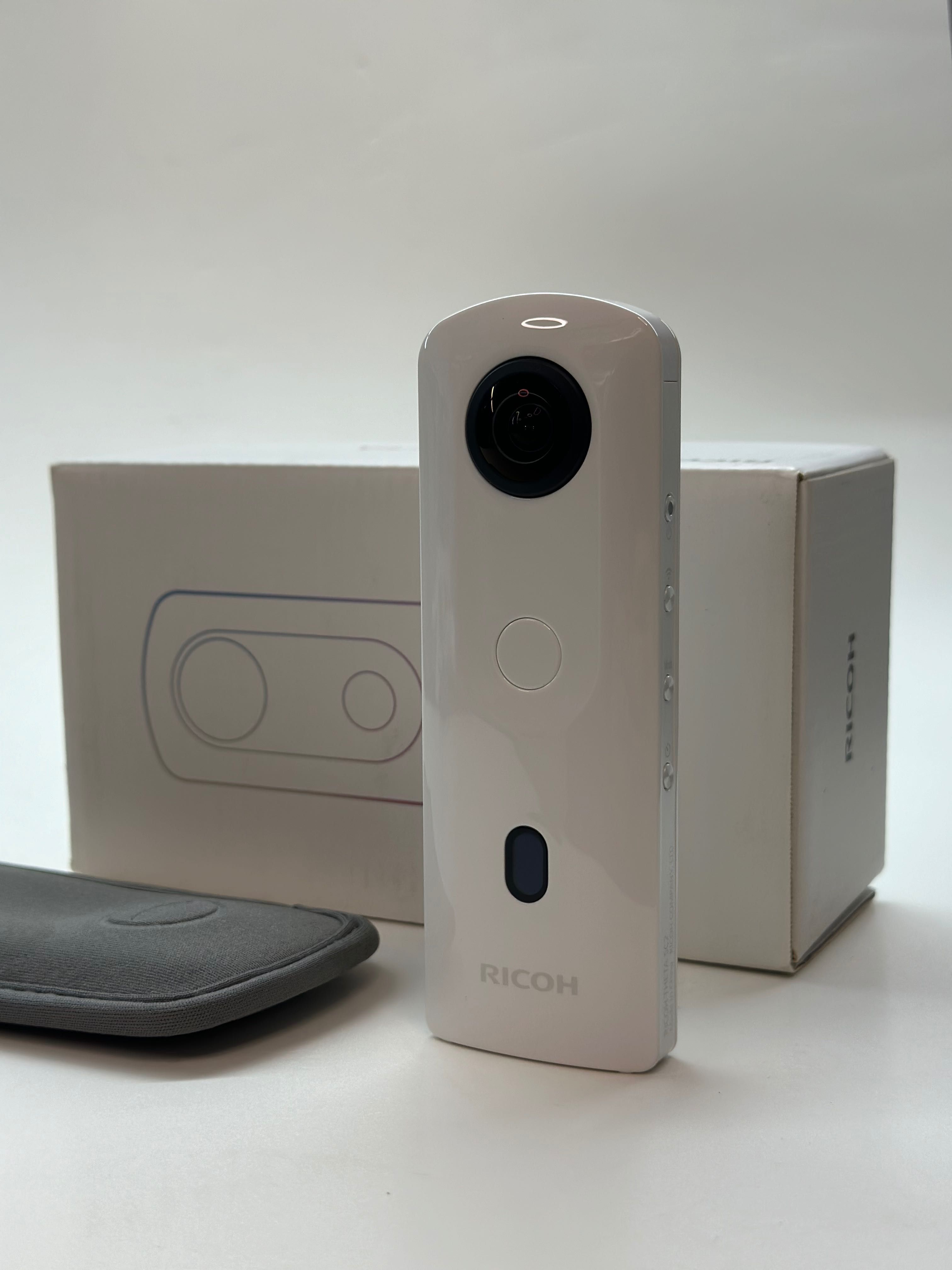 Camara 360º RICOH THETA SC2