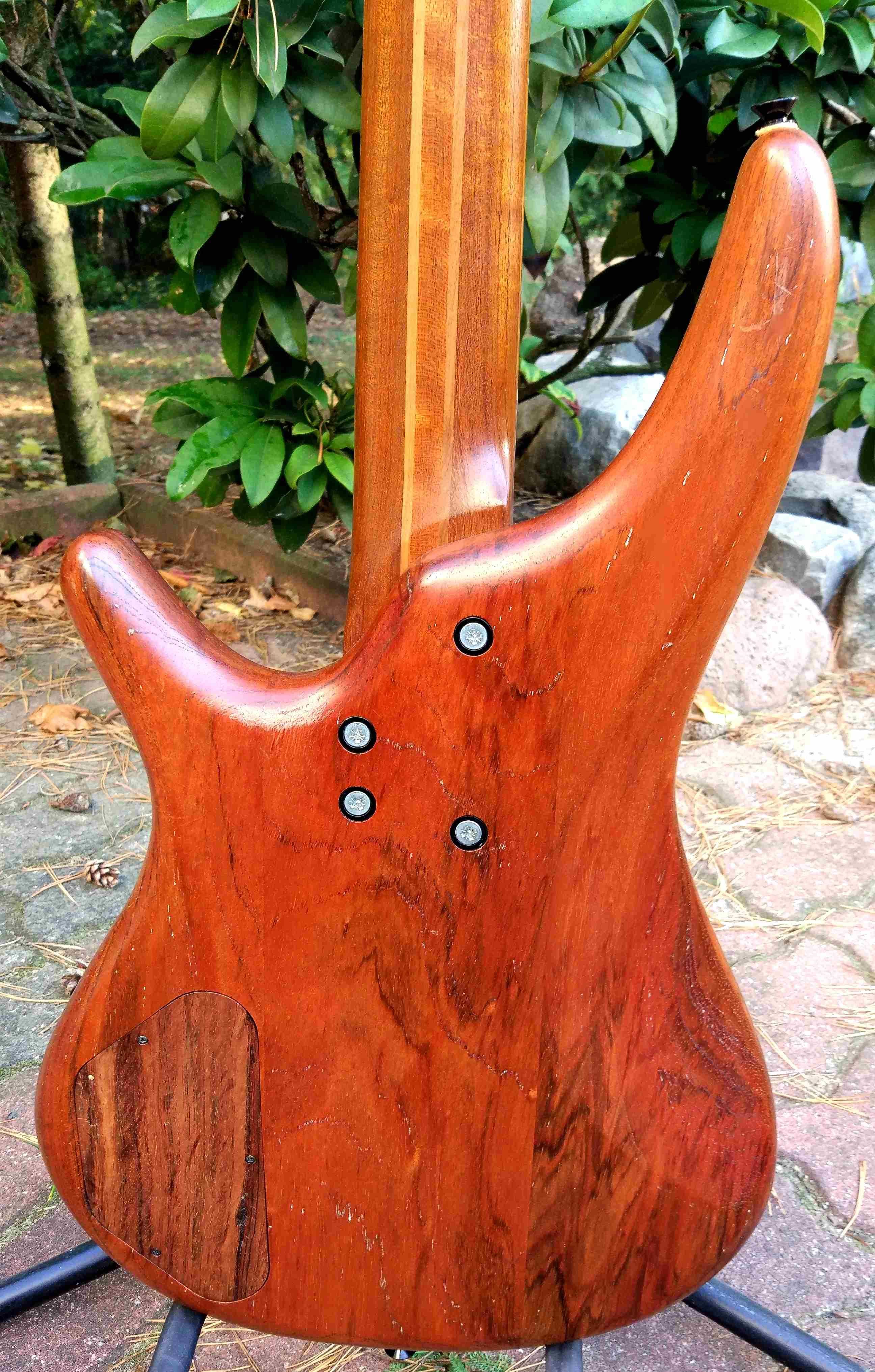 Gitara basowa Lutnicza Langowski