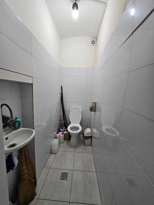 Оренда кафе по вул. Вербицького, 5 (Бандери/Коперніка). Без комісії.