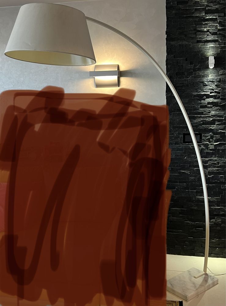 Lampa stojąca z marmurową podstawą