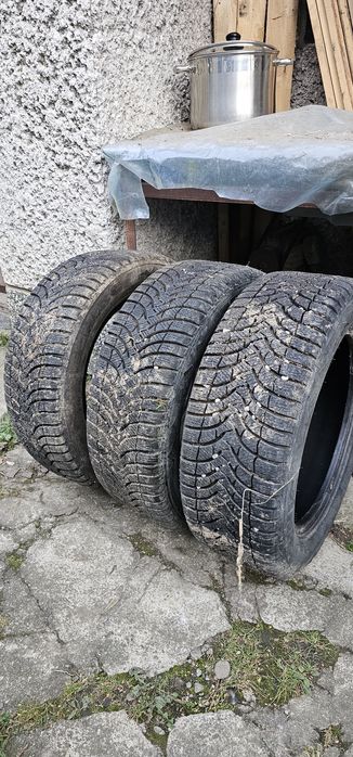Opony zimowe 205/55/16 jak nowe 8mm bieżnika