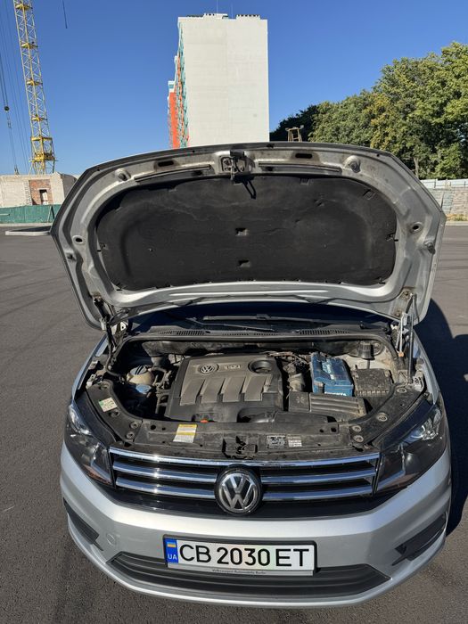 Volkswagen Caddy 2012 року 1.6 дизель.