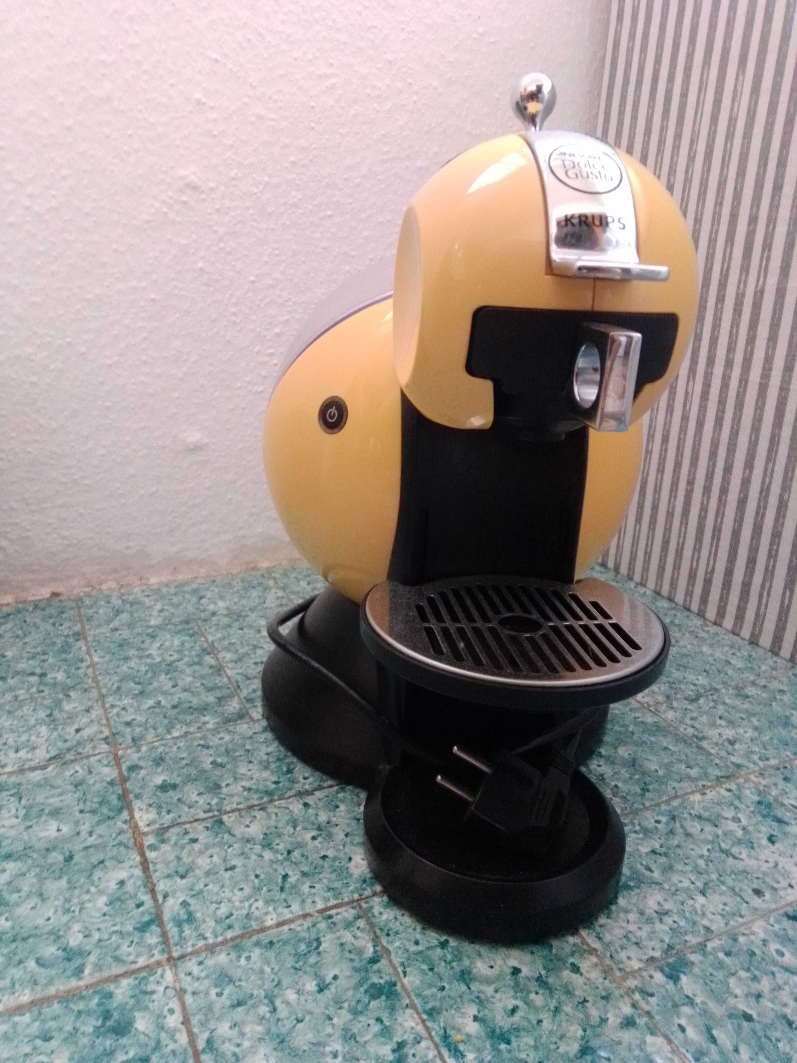 AVARIADA - Máquina de Café Nescafé Dolce Gusto Krups