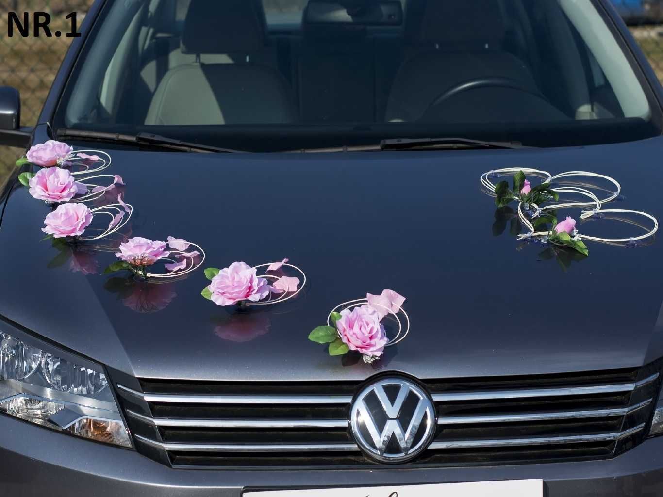 Piękna dekoracja na samochód pudrowy róż. Ozdoba na auto Nr 001