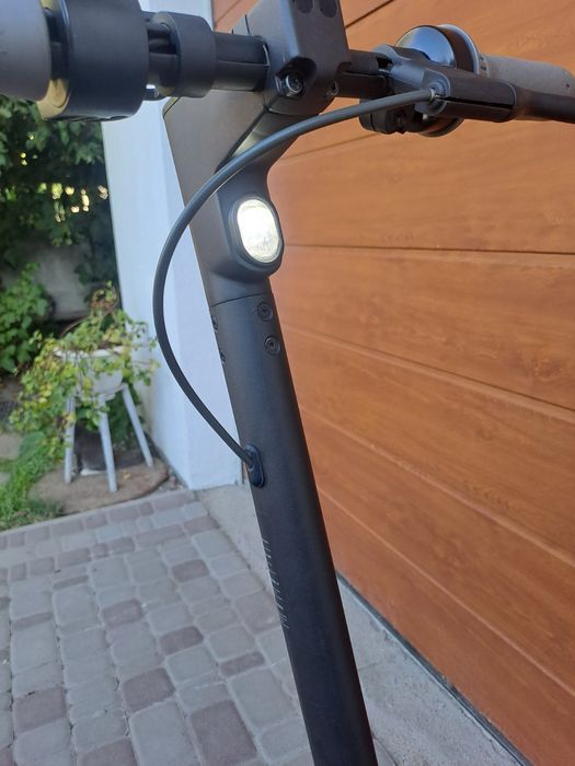 Продам електро самокат ninebot KickScooter MAX G30p