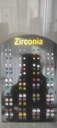 57 Brincos zirconia