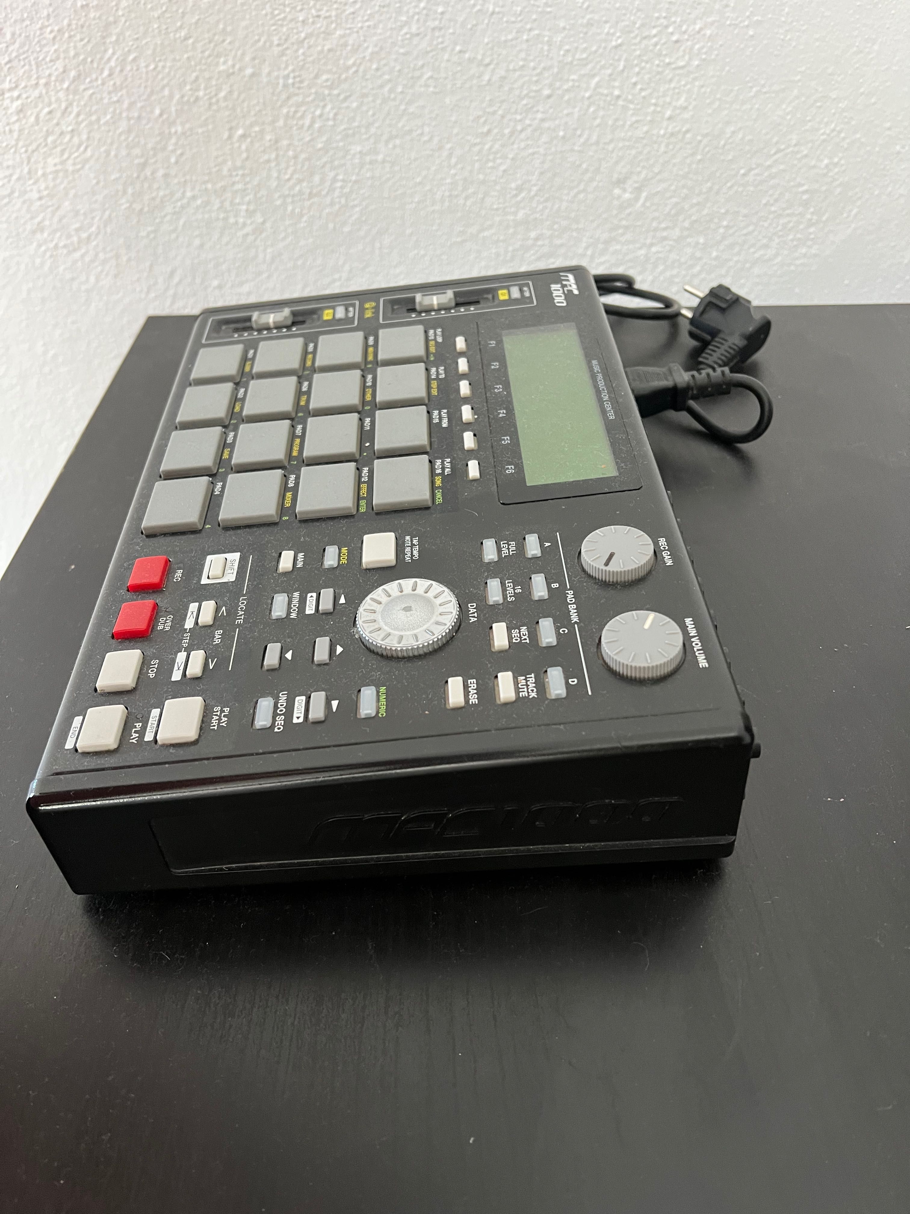 Mpc 1000 toda funcionando.