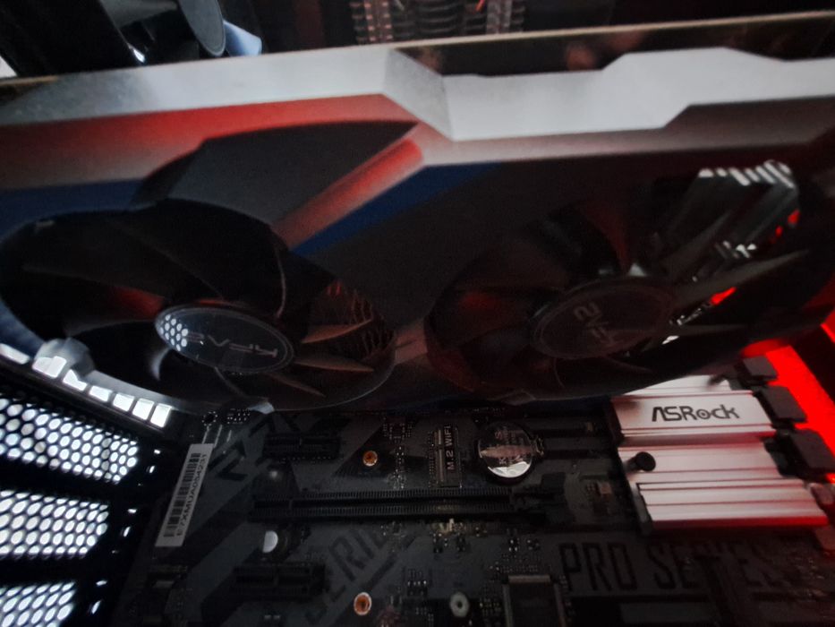 Zamienie/Sprzedam GTX 1050 TI (IDEALNY, MAŁO UŻYWANY)