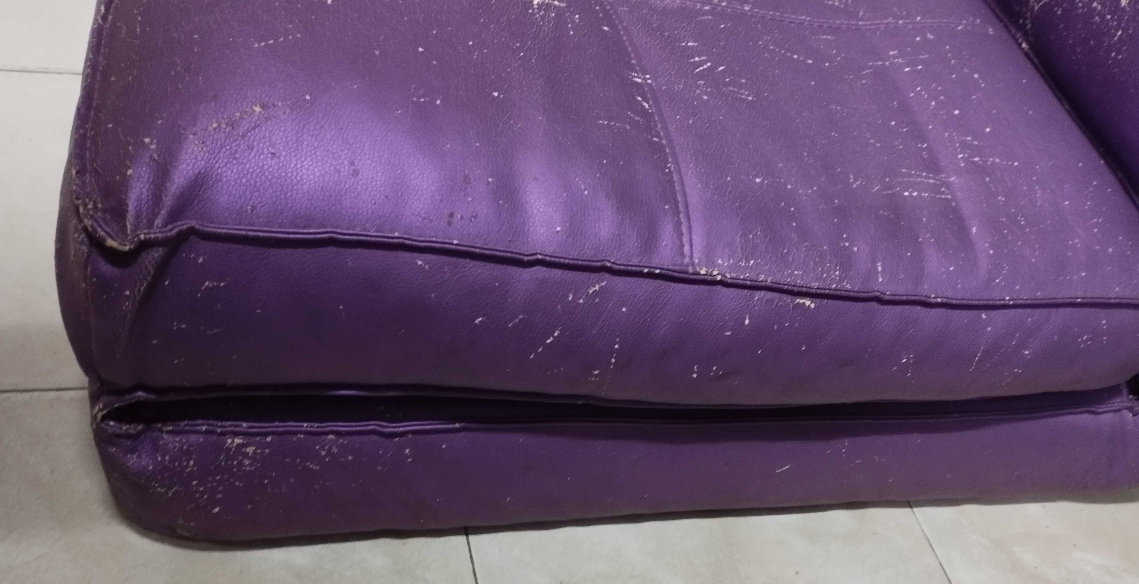 Puff sofá dá para estar sentado ou abrir