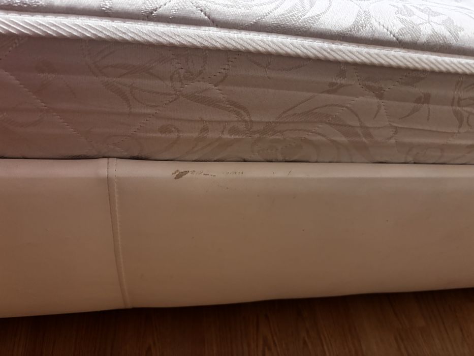 Продам ліжко двоспальне 180х200