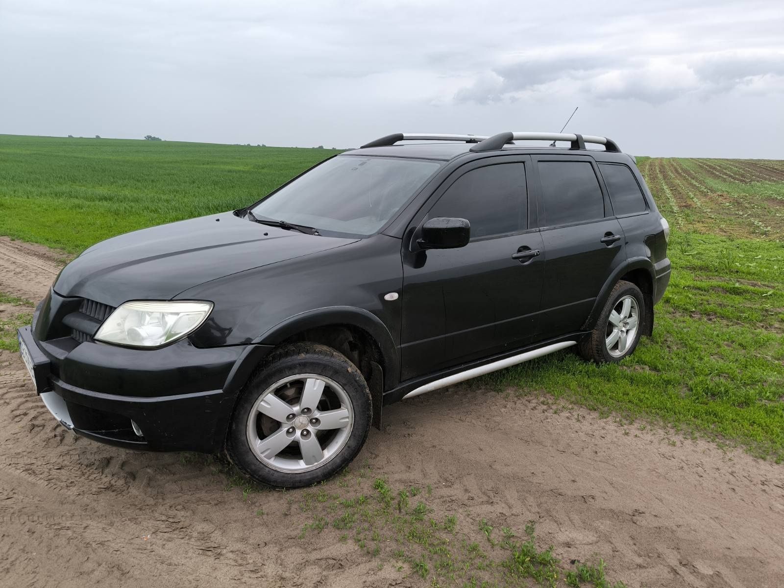 Продам автомобіль Мітсубісі Аутлендер 1.