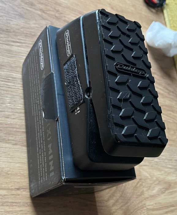 EH22500, Dunlop mini, Cioks DC7, EH Freeze, Correias, Cabos,