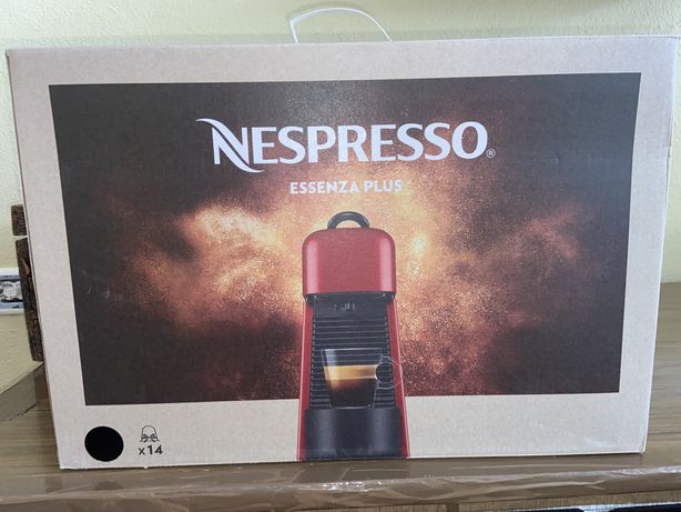 Máquina Café Nespresso Essenza Plus NOVA
