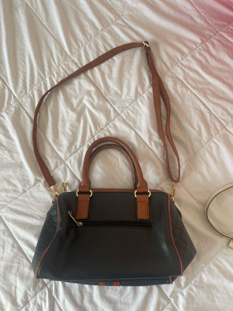 Bolsas femininas novas e semi novas