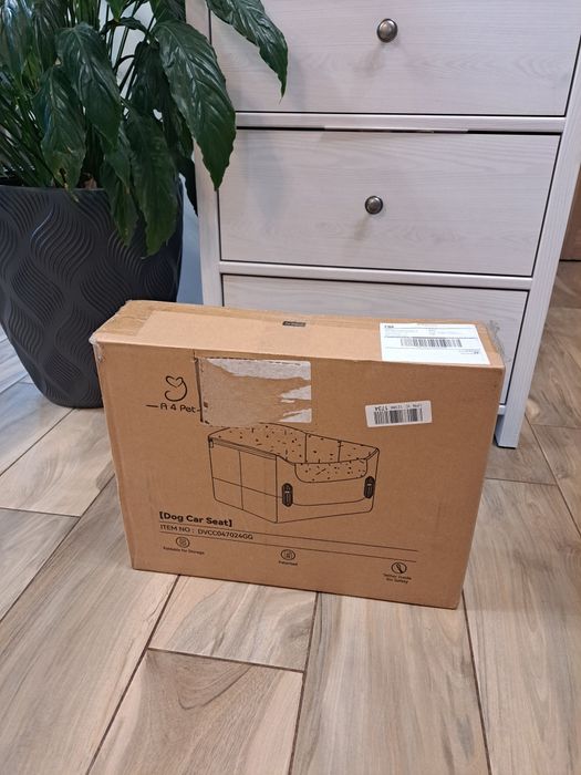 Fotelik samochodowy dla małych psów I kotów 742