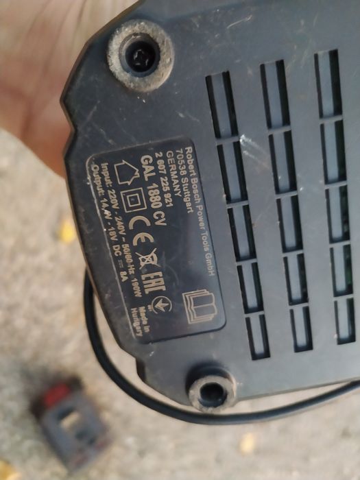 Bateria i ładowarka Bosch  5 ah okazja