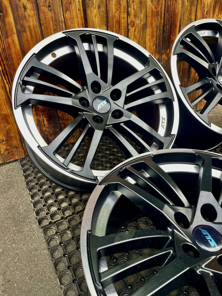 Круті спортивні диски 5/114.3 r19 нові