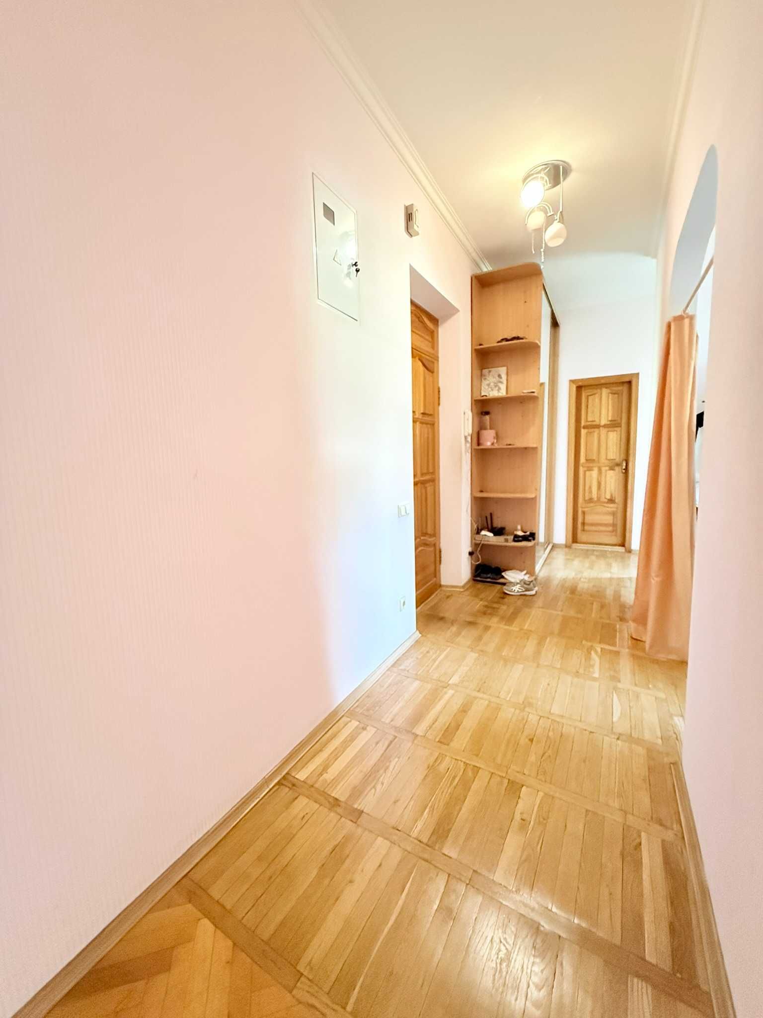 3-к, м. Дарниця, сталінка, Набоки (Бажова).