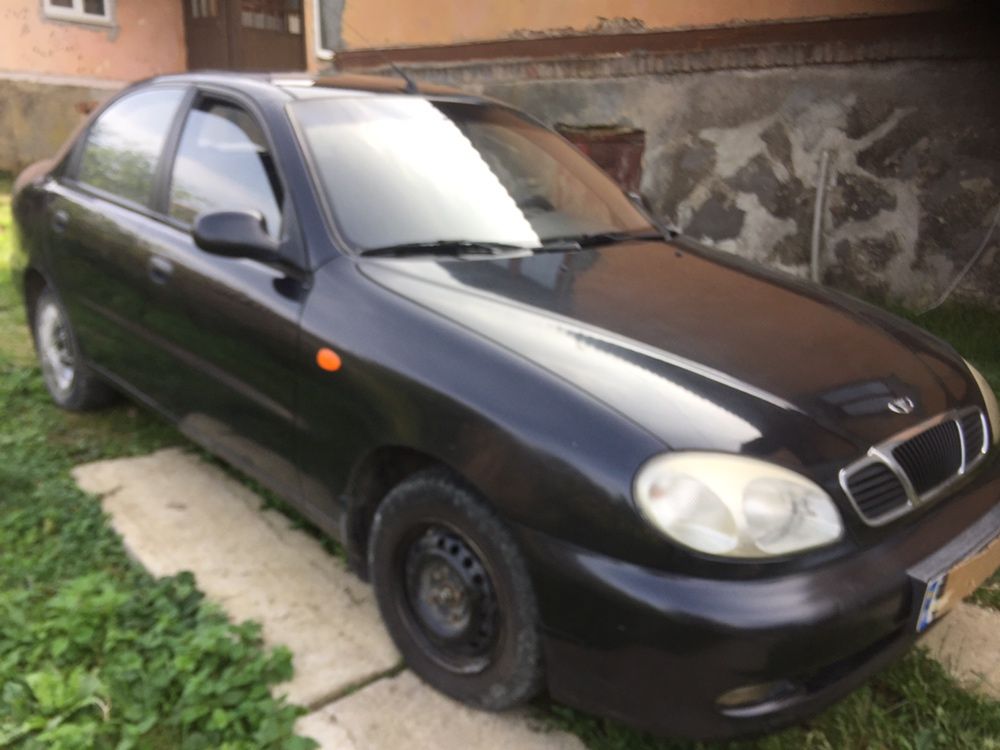 Легковий пвтомобіль Daewoo Lanos