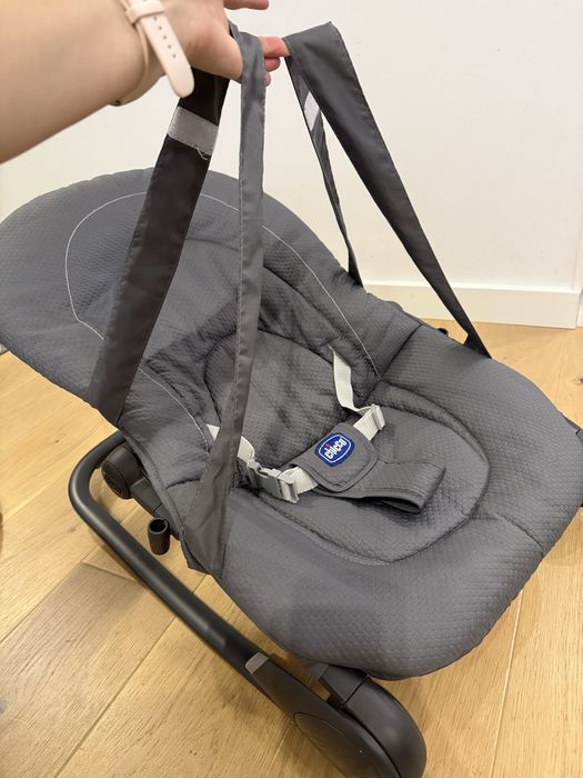 Bujaczek leżaczek Chicco Hoopla szary do 18kg