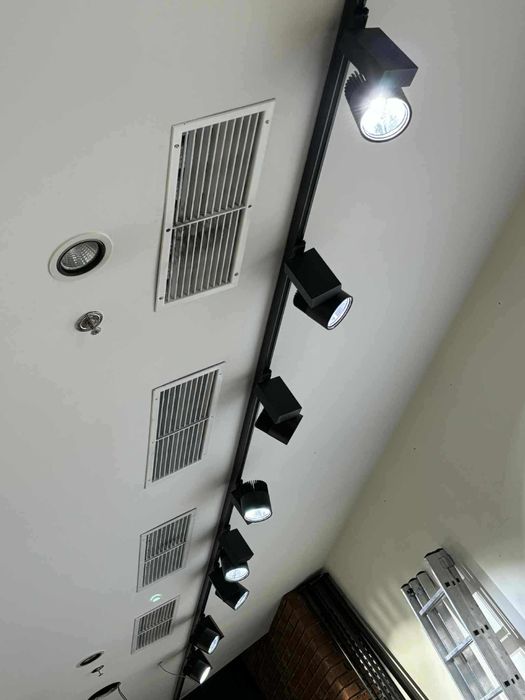 Lampy ledowe stan idealny