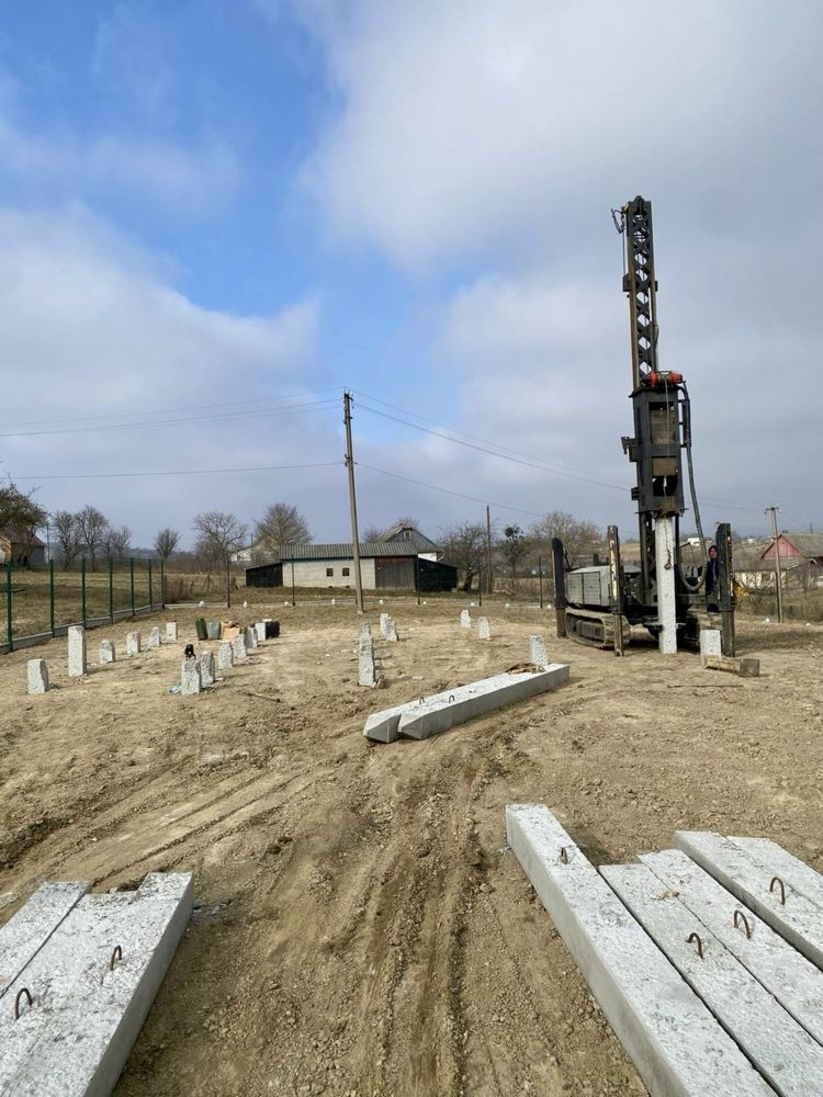 Фундамент залізобетонний від виробника