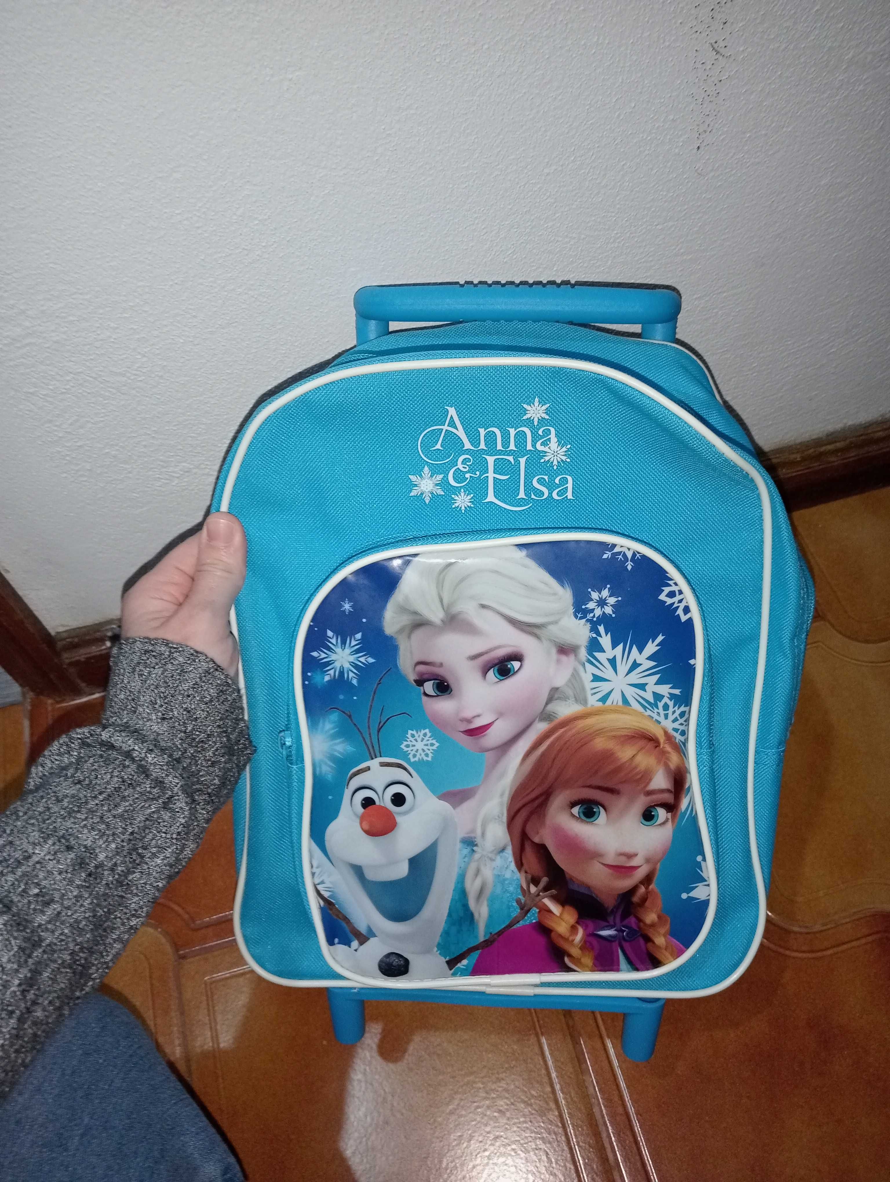 Mochila da Frozen com rodinhas +lancheira térmica