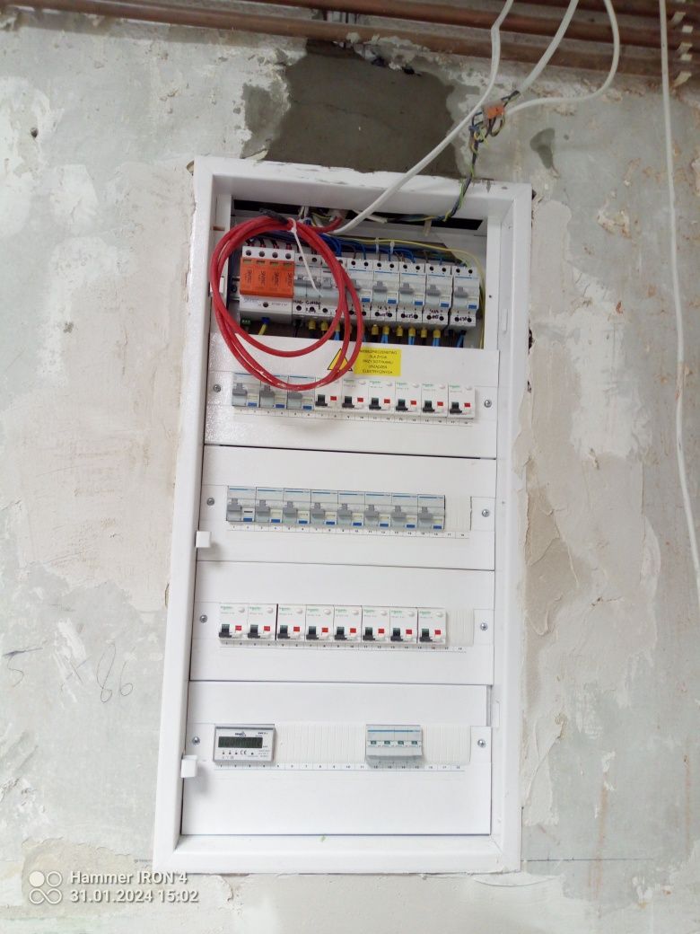 Profesjonalny elektryk firma z doświadczeniem