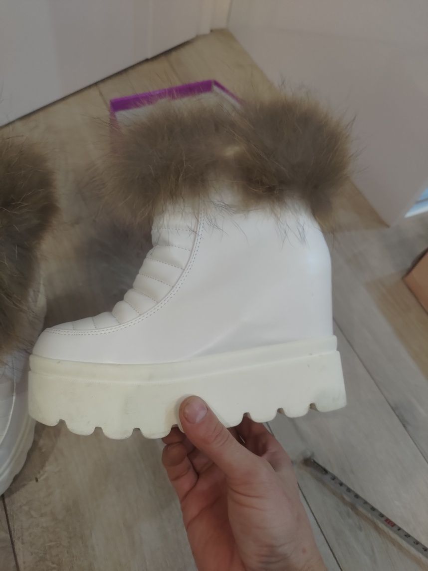 Buty z futerkiem rozmiar 39