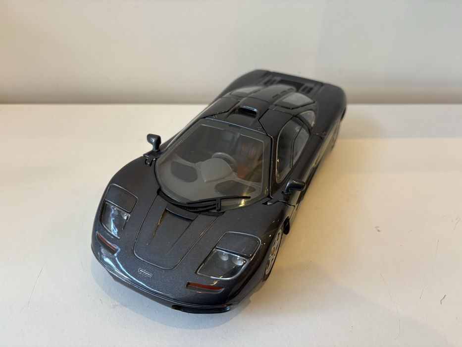Model McLaren F1 1:18 Maisto (bburago welly)
