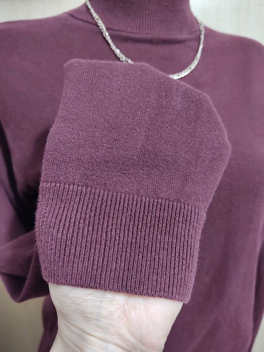 Basicowy damski bawełniany burgundowo brązowy golf z długim rękawem