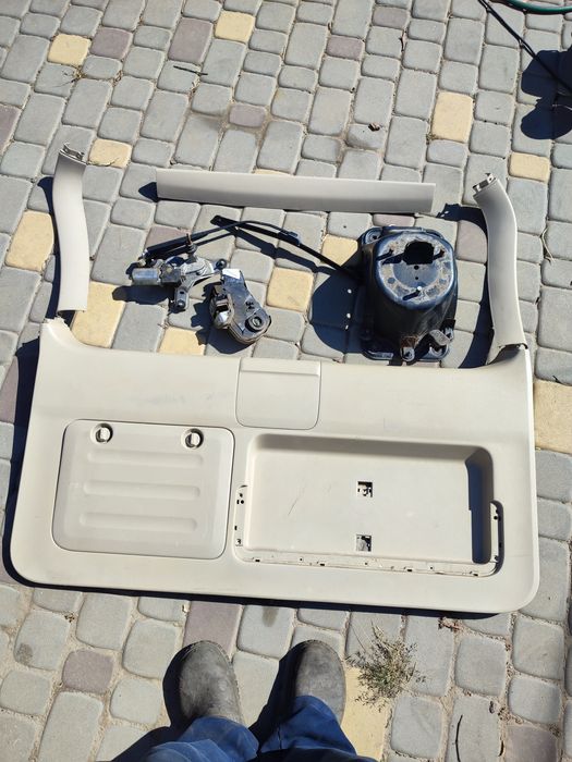 Пластик заднией ляды тойота прадо то.моторчик стеклоочистителя.замок.к