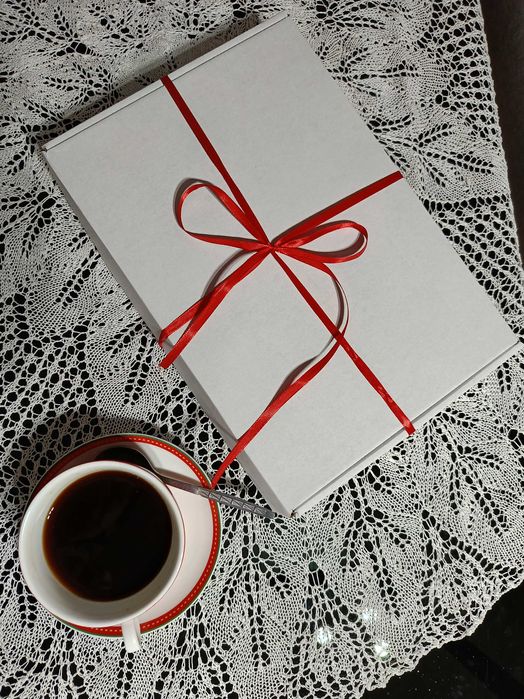 Białe szydełkowe serwetki - prezent pod choinkę