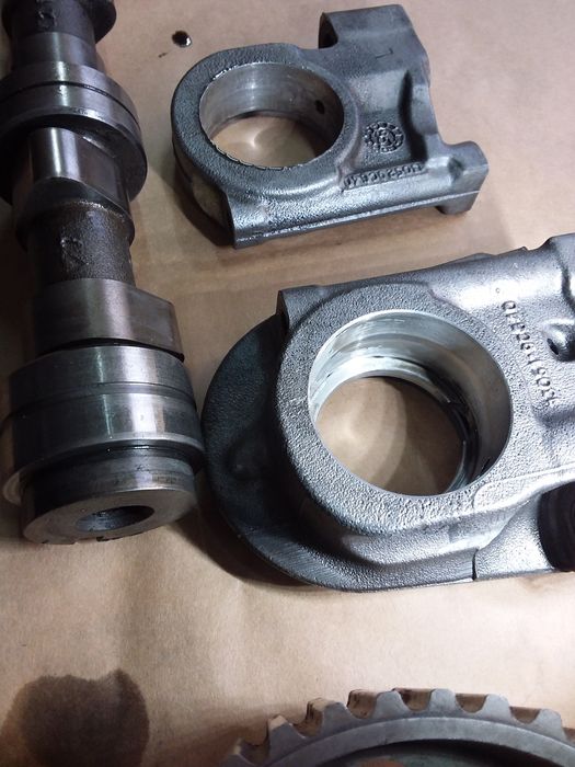 Распредвал Nissan LD23