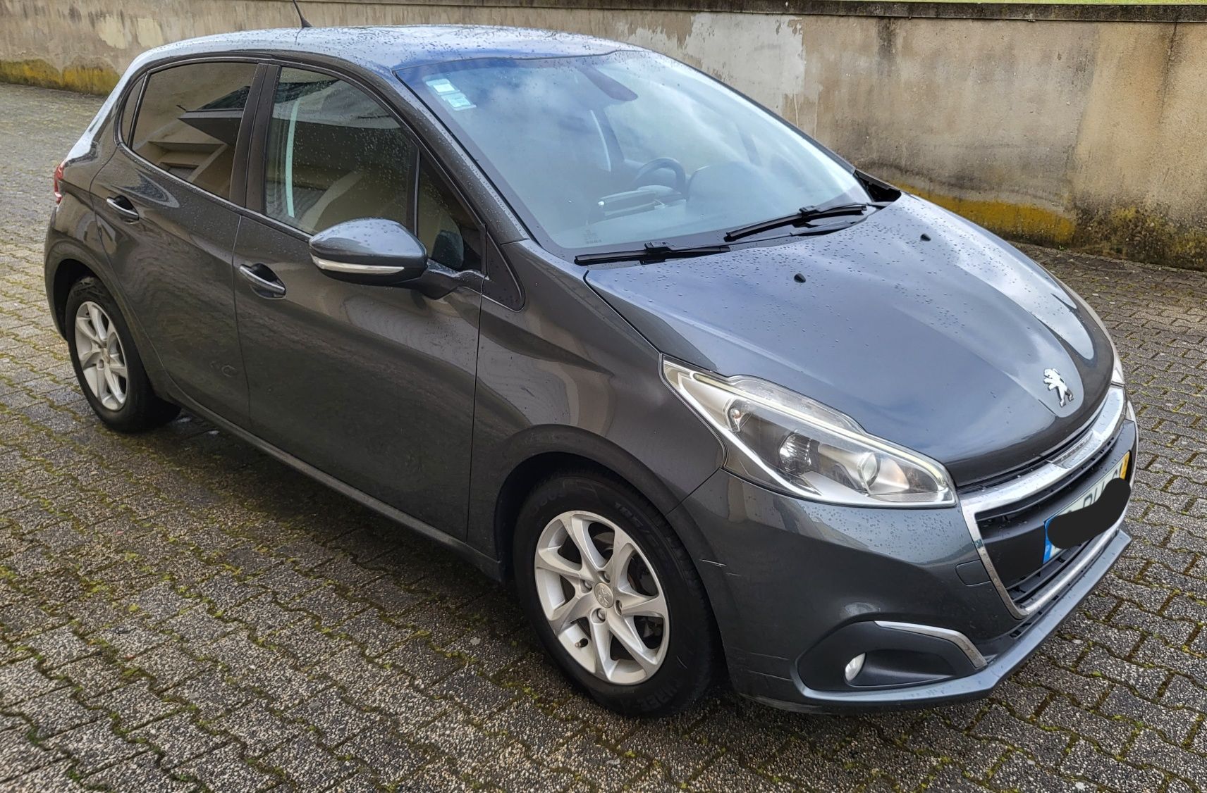 Peugeot 208 1.6 hdi