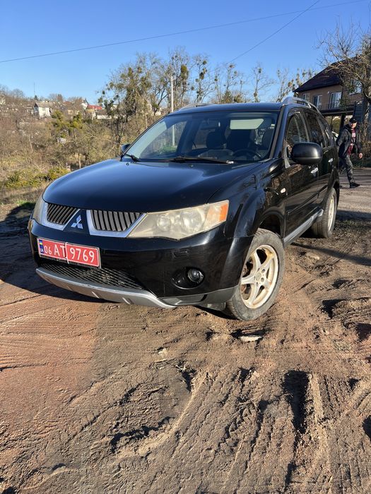 Продам свіжопригнане авто мітсубісі аутлендер