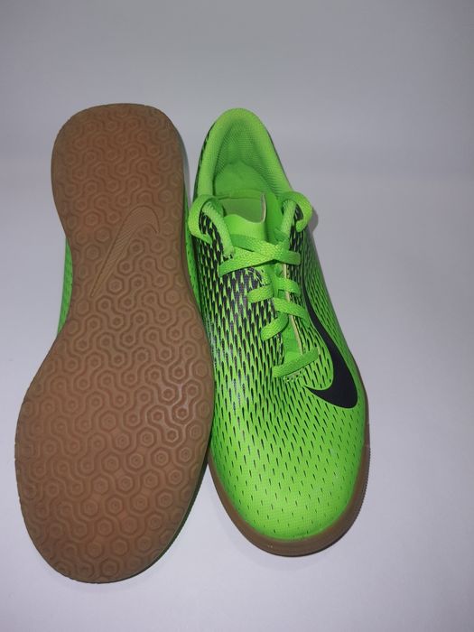 Продам бутсы, футзалки,сороконожки