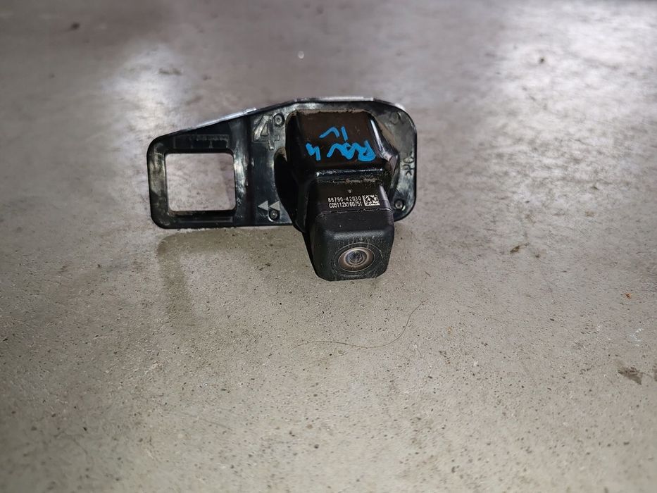 Kamera cofania 86790-42030 Toyota RAV-4 IV 12-18