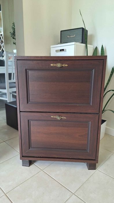 Komplet szafka na buty i wieszak na ubrania, stan dobry