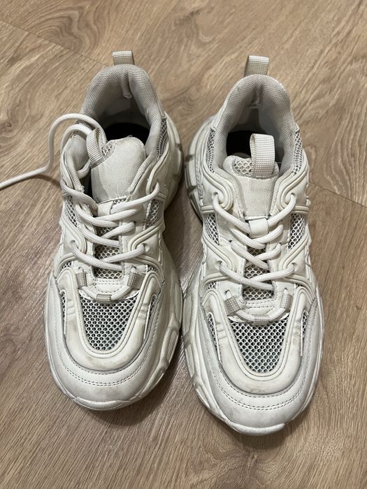 Кросівки літні білі