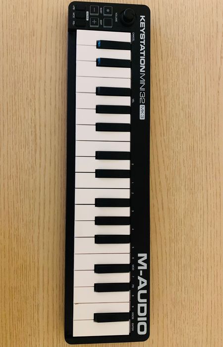 M-Audio Keystation Mini 32 III klawiatura sterująca midi usb