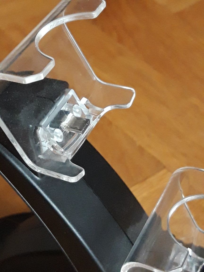 Podwójna stacja ładująca do psp4