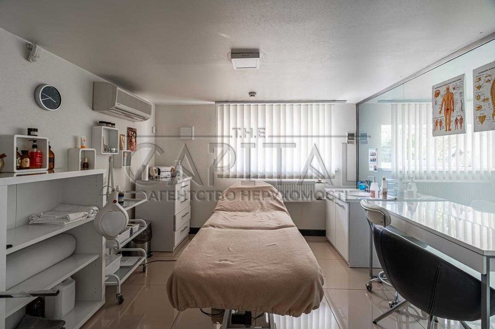 Продаж приміщення 428 м2 під клініку, Турівська 32, Подільський р-н